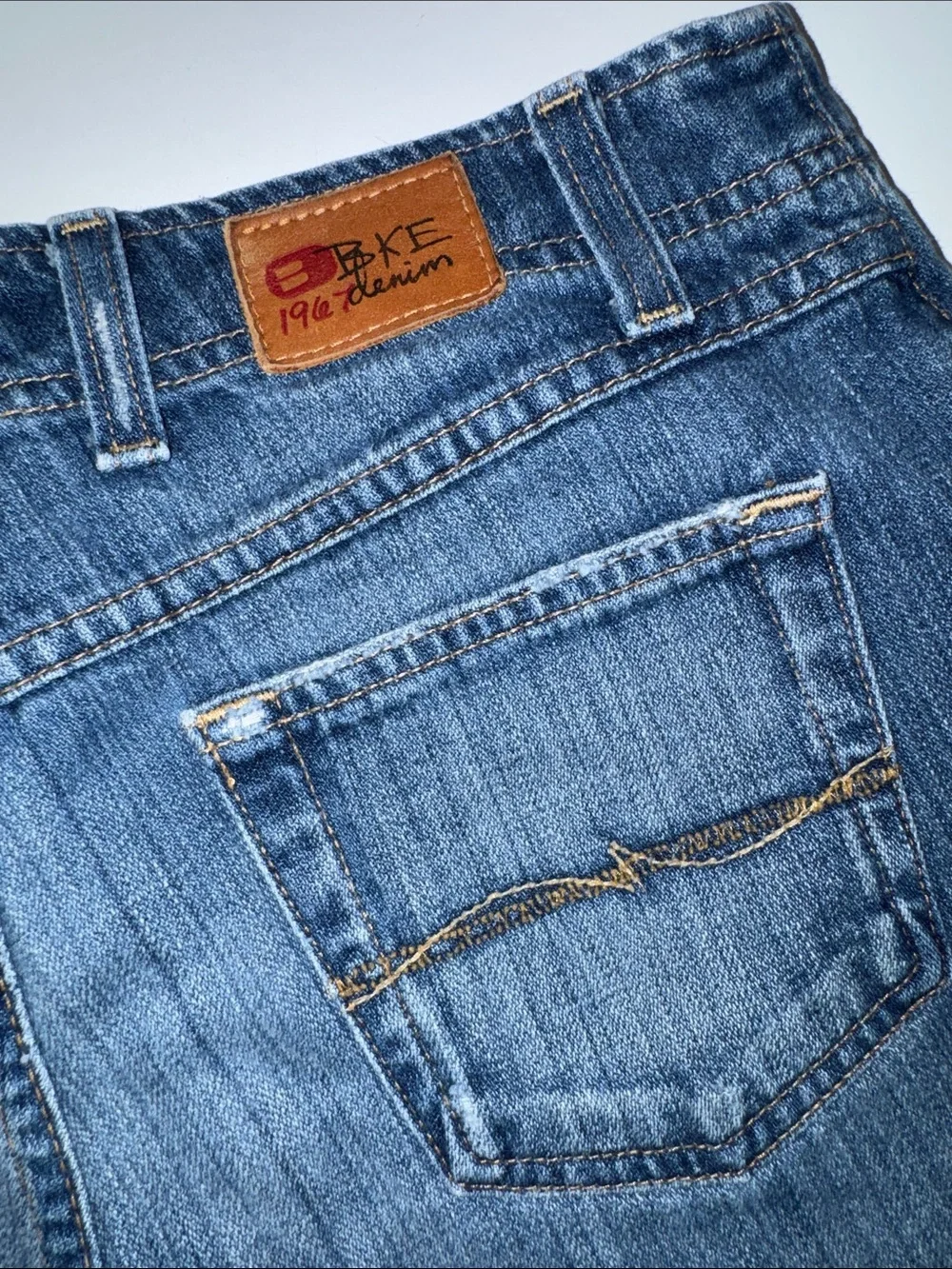 BKE Mindi Long Frayed Hem Denim Shorts -‎ Blue size 6